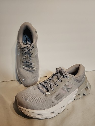 *Women's On Cloudflyer 5 Sz 9 NEW!