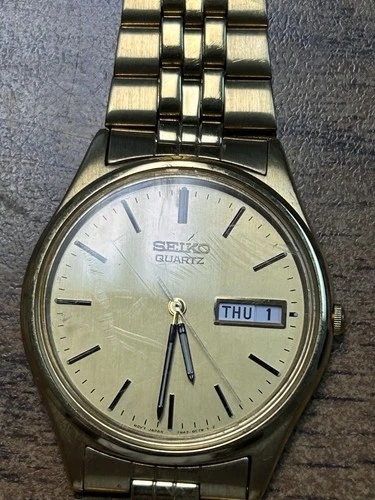 Seiko Men's Watch 7N43-8A89 Gold Tone Needs Battery