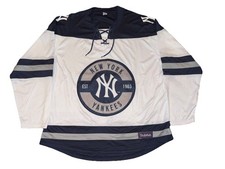 New York Yankees Hockey Jersey Yankee Stadium Giveaway 4/17 Size XL In-Hand!