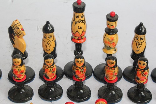 Pièces Jeu d'échecs Russe 1983 Matriochkas URSS (51162) - Picture 3 of 5