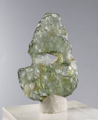 MOLDAVITE 2.52 gram Rare Specimen with Natural Hole | COA & Box #rs - Picture 4 of 7