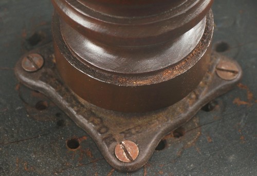 Antique 1873 Geo. W. Archer Victorian Adjustable Piano/Organ Walnut Wood Stool - Picture 6 of 7