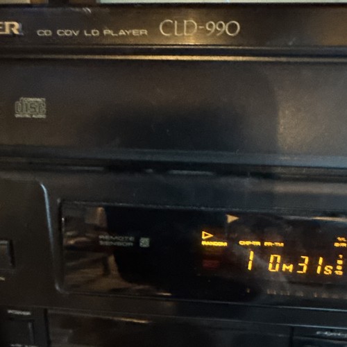 Pioneer CLD-990 LaserDisc Player mit Aladdin & The Hunt For Red October Stereo - Bild 12 von 18