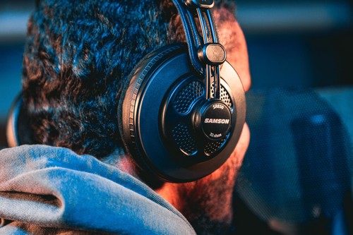 SAMSON SR850 Professional Studio Reference Headphones - Picture 5 of 7