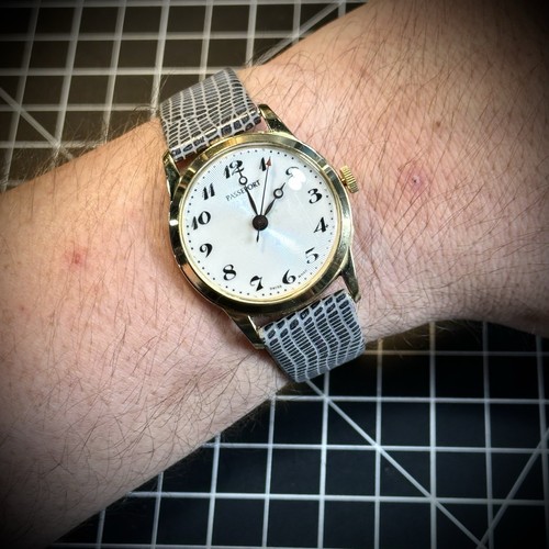 Reloj Mecánico Mid Century Endura Passeport Hecho en Suiza Herido a Mano - ¡Con Caja! - Imagen 7 de 7