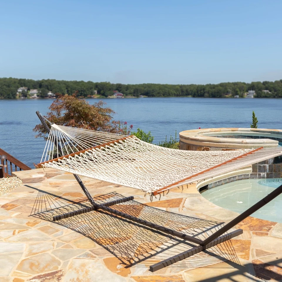 Hamaca doble tradicional de cuerda de algodón tejida a mano Castaway Living 13' - 450 libras Foto 3 de 4