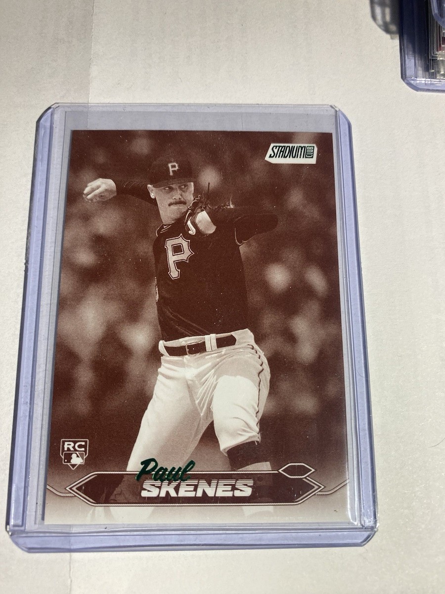 2024 Topps Stadium Club - Paul Skenes #237 Black & White (RC 2024 Topps Stadium Club - Paul Skenes #237 Black & White (RC