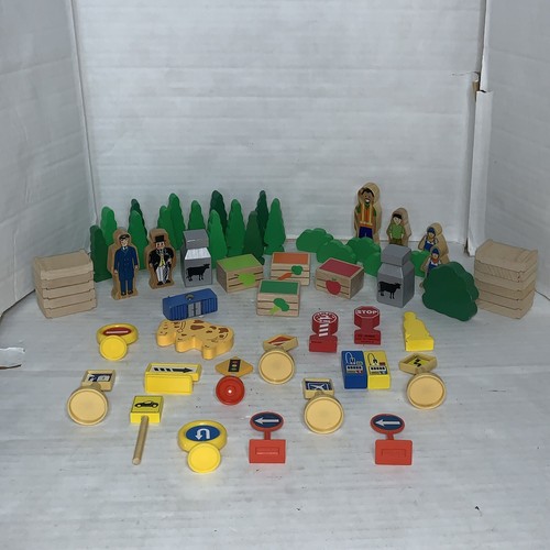 Thomas The Tank Engine And Friends Wooden Railway Train Toy Accessory Lot Of 58