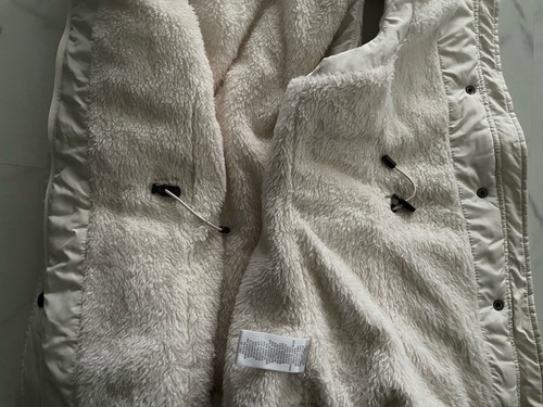 Banana Republic Women Puffer Vest Size S Zip closure Cream Ski Outdoor - Picture 11 of 13