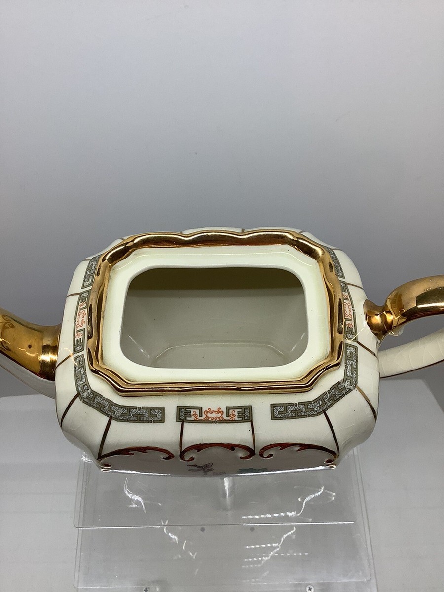 Vintage Sadler England Cube teapot oriental great gilt
