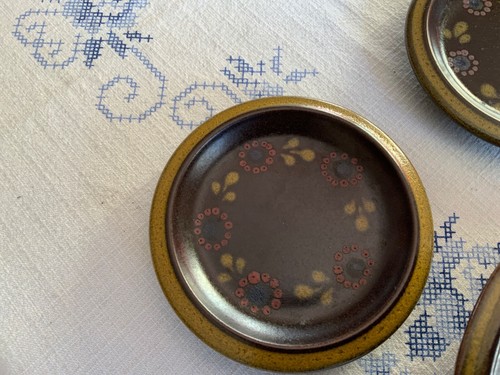 Konfektschale mit 5 Tellerchen 70er Jahre, Keramik, handbemalt Blümchen Vintage - Bild 4 von 5