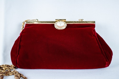 Owned Used by Rue Mcclanahan Vintage Red Velvet Pearl Clutch Purse - Picture 6 of 12