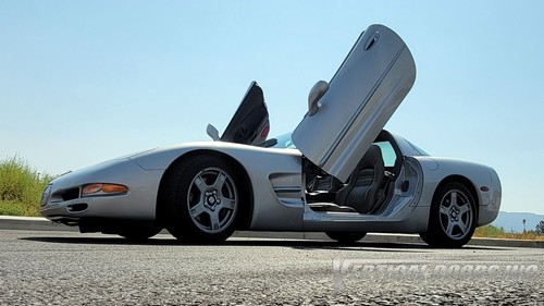 Chevrolet Corvette C5 1997-2004 Vertical Lambo Doors Kit VDCCHEVYCOR9704 - Bild 6 von 10
