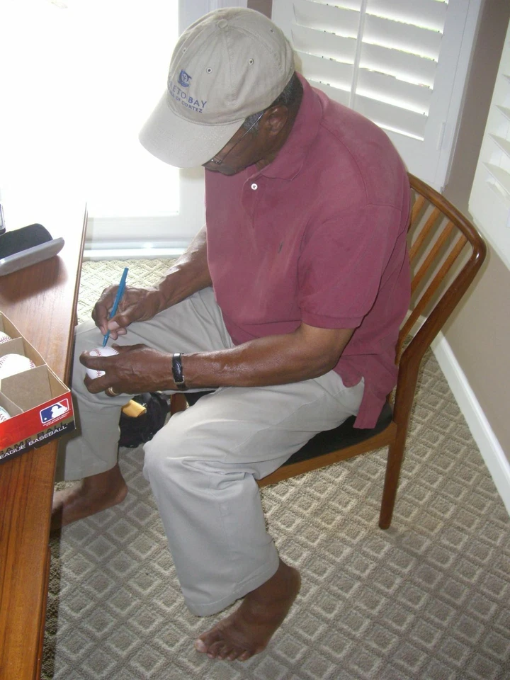 Rod Carew Signed Official Major League Baseball PSA/DNA COA Autograph Angels 559 - Image 2 of 4