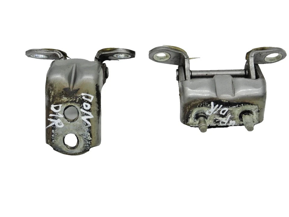 NISSAN NAVARA NP300 D23 2017 PAIR OF DOOR HINGES REAR DRIVER SIDE - GREY - Image 2 of 4