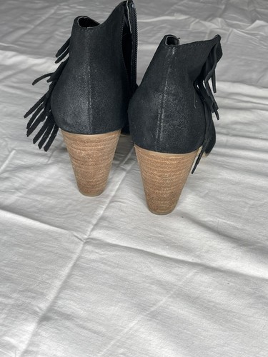 Tahari Camila 8. Negro Gamuza Cuero Tobillo Botines Flecos Usado en Excelente Elegante Wow - Imagen 8 de 11