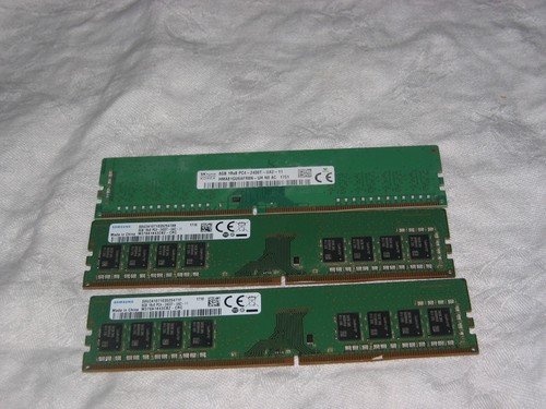 Lot of Three 8gb DDR4 Desktop RAM Memory 2400t 1x SKHynix + 2x Samsung