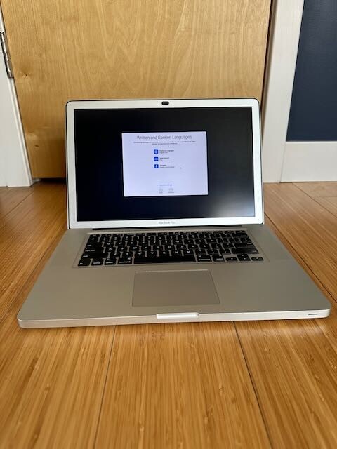 Apple MacBook Pro (15-inch, Mid 2012) 2.3GHz Quad-Core i7, 16GB RAM, 512GB Apple MacBook Pro (15-inch, Mid 2012) 2.3GHz Quad-Core i7, 16GB RAM, 512GB