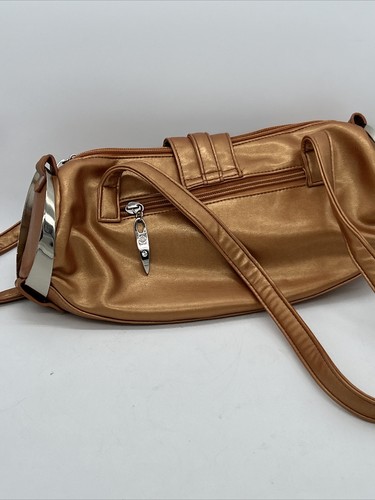 Bolso de hombro Maggie Q de cuero 9462 oro claro acentos metálicos plateados nuevo con etiquetas - Imagen 8 de 12