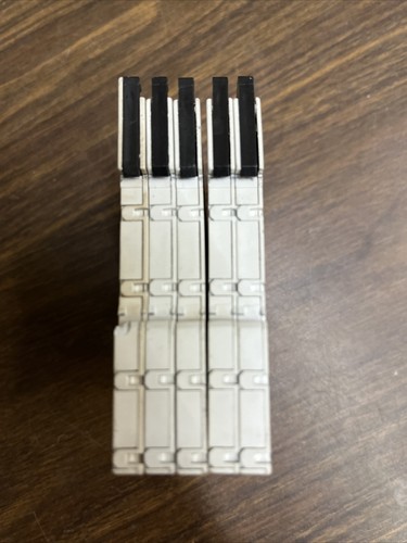 Allen- Bradley Cat:700-TBR24 Ser A, Cat:700-HLT1Z Ser A (lot of 5) - Picture 2 of 3