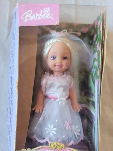 2004 Kelly Princess Pauper Barbie cœurs princesse vintage boîte box shelly