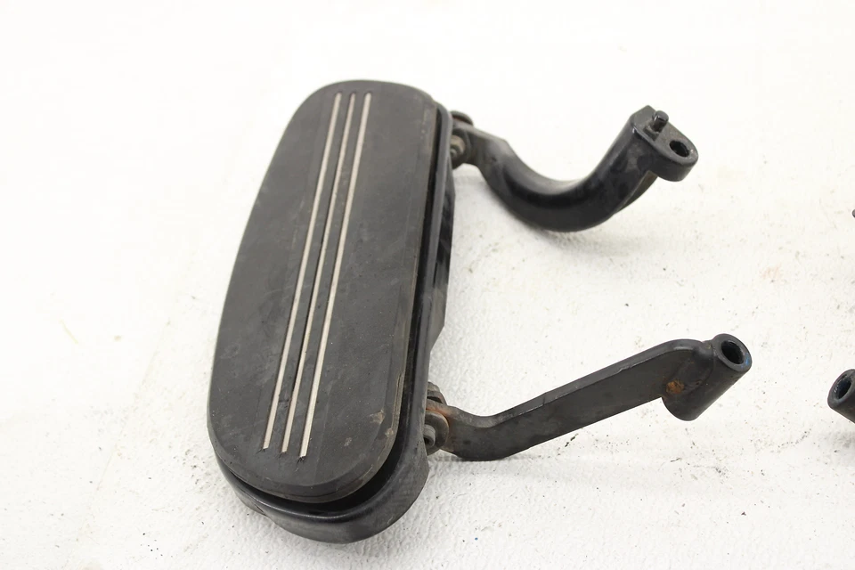 Juego de estribos de pie delantero Harley Davidson Road King 17-23 Foto 2 de 4