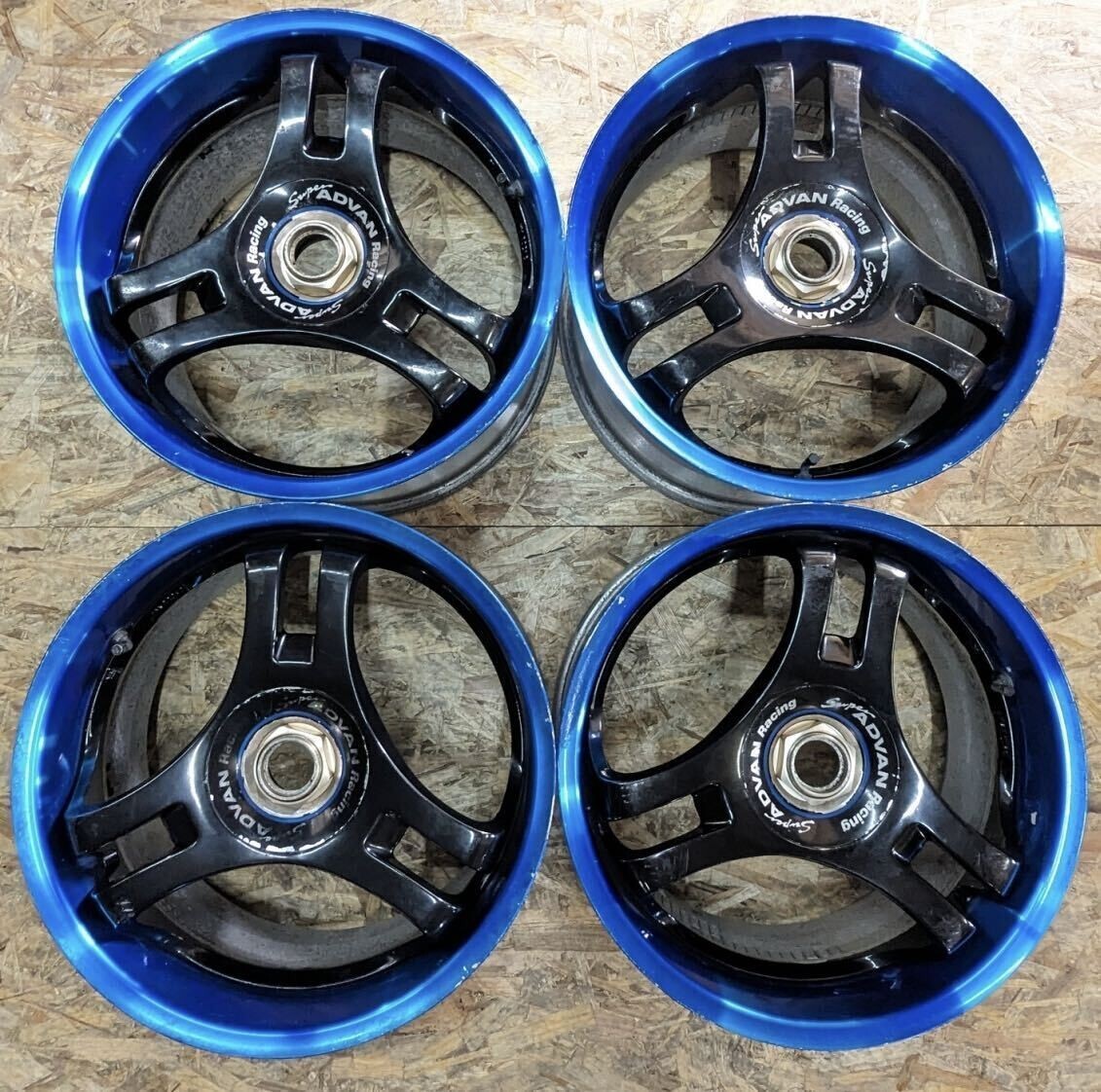 4本【当時物】スーパーアドバンレーシング SA3R 17 8 114.3 5穴 4本【当時物】スーパーアドバンレーシング SA3R 17 8 114.3 5穴