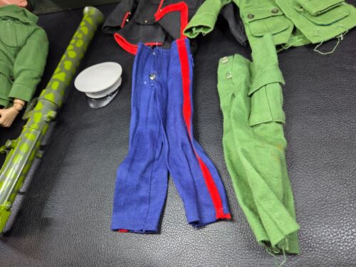 GI Joe 1964 Hasbro Green Beret mit Bazooka blond Holz Foot Locker Zubehör - Bild 7 von 24