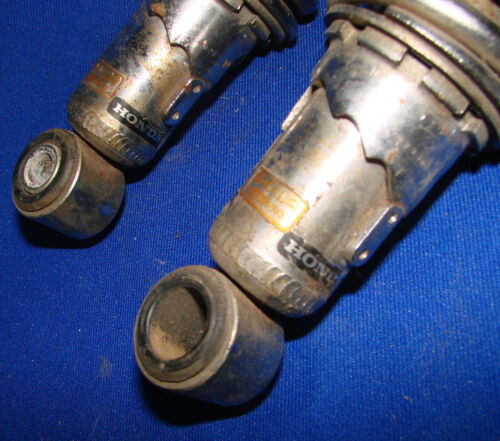 REAR SHOCK ABSORBERS SET left right -------------- 1981 HONDA CX500C Custom - Picture 2 of 2