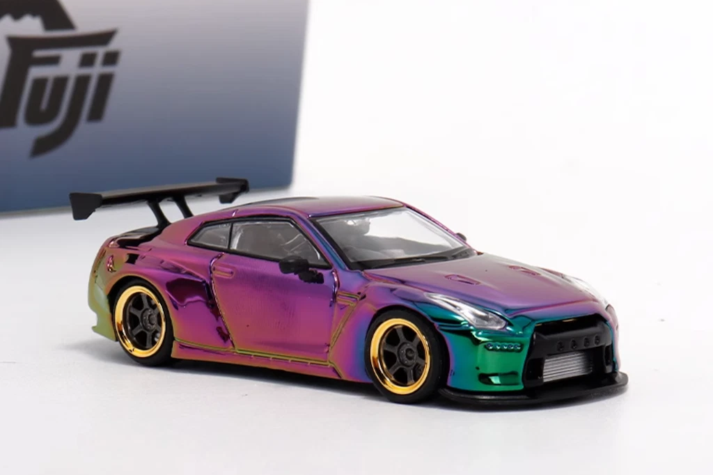Fuji 1:64 Plating Purple GTR R35 Pandem Rocket Bunny Model