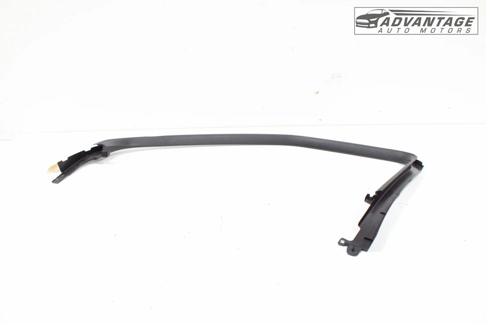 Chevrolet Blazer 2019-2025 puerta delantera izquierda marco ventana panel embellecedor cubierta OEM Foto 4 de 4