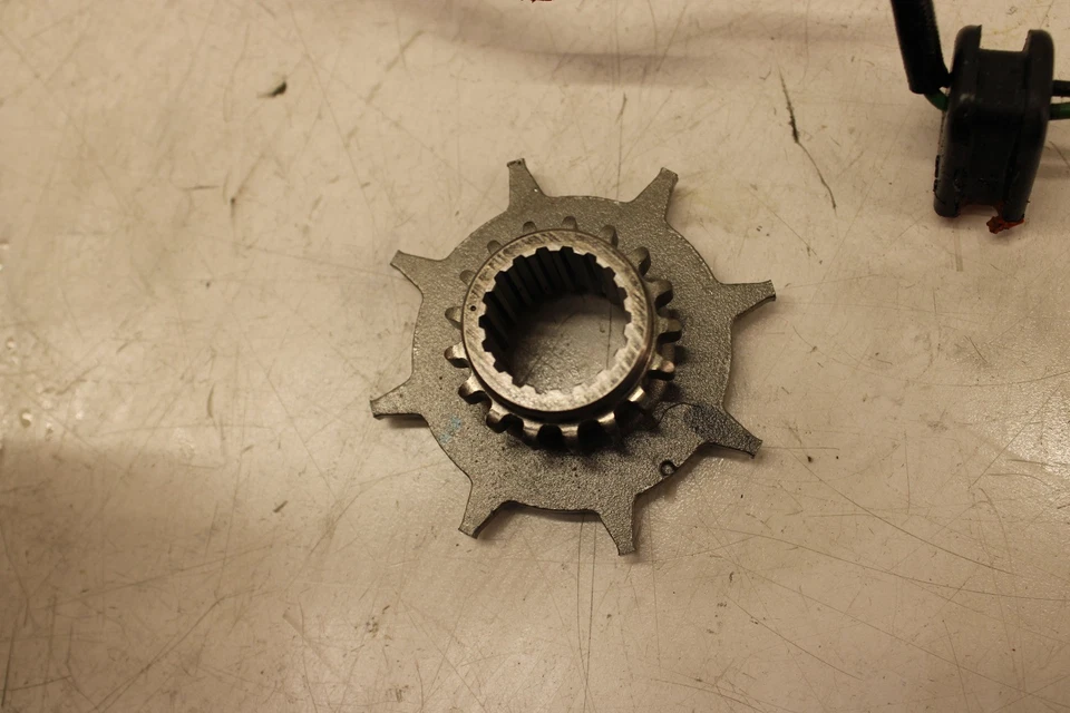 01-05 SUZUKI GSXR 600 MOTOR BOBINA RECOGIDA PULSO SENSOR Foto 3 de 4