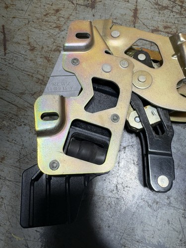 Mercedes R230 SL55 SL500 Hydraulic Cylinder Trunk Frame Lock Left 2308000972 - Foto 4 di 14