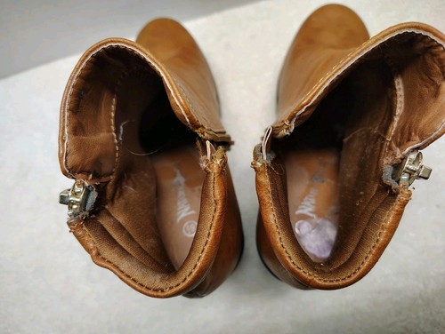 Nature Breeze Womens Shoes SIZE 6.5 Brown Faux Leather Booties 4.25" Heel - Picture 7 of 11