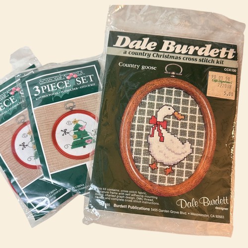 Vintage Dale Burdett Country Goose & Seasonal Accents 3 Christmas Cross Stitch - Picture 13 of 14