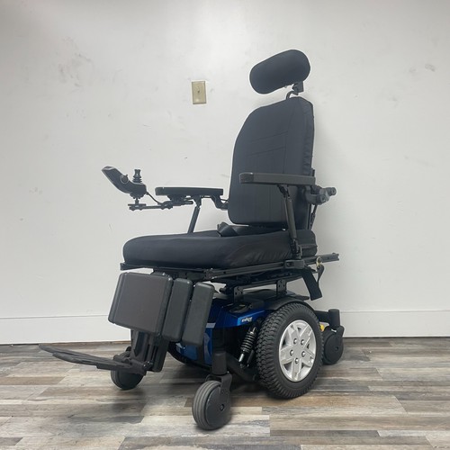 QUANTUM Q6 EDGE HD WITH POWER TILT,RECLINE AND ELEVATING LEGRESTS. 450 IBS CAP - Picture 4 of 6