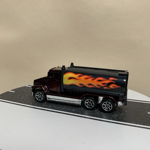 1997 Hot Wheels #539 Heat Fleet 3/4 Fuel Tanker Tank Truck Burgundy Red w/7sp NM - Picture 5 of 13