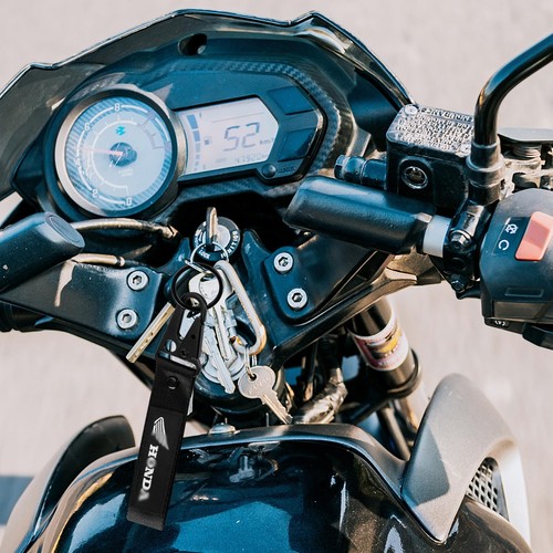 2 Stück Schwarz und Rot Stoff Schlüsselanhänger für Motorrad Schlüsselanhänger Auto Robust - Bild 4 von 6