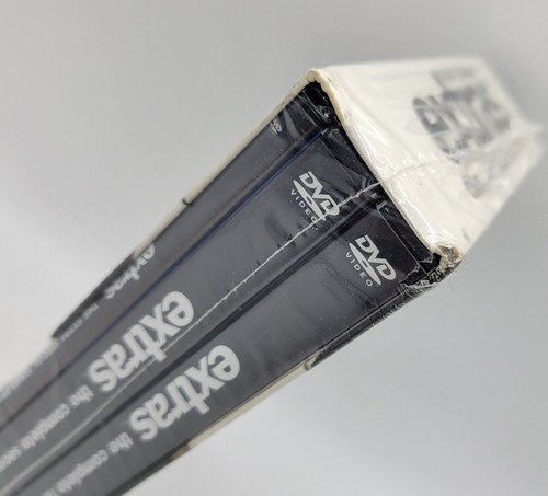 Extras Complete Series DVD Set Seasons 1 & 2 + Finale Special New & Sealed - Bild 4 von 5