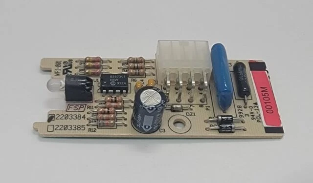 Whirlpool 2203384 Filter Indicator Control Board OEM - Image 2 of 2
