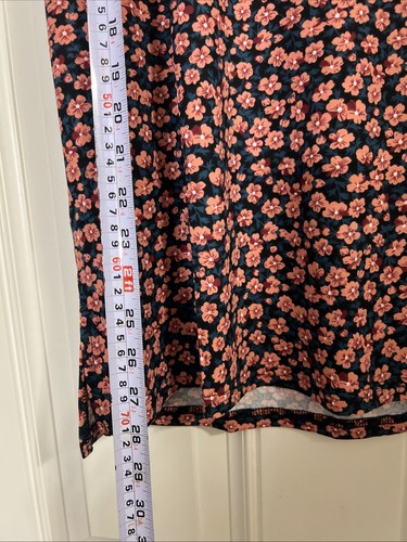 Womens Blouse Size Large Multicolor with Nice Design Good Condition - Picture 3 of 8