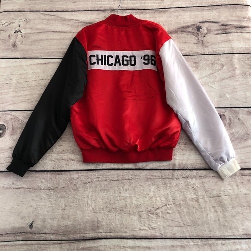 Sneak Gallery Chicago Bulls 96 Jacket Mens M Red Satin Bomber Snap Button New - Picture 2 of 16