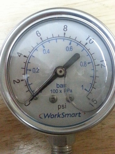 WorkSmart WS-PE-GAGE- - 2.5 SS 15PSI 1/4NPT BACK MNT LIQUD CASE GAUGE - Picture 1 of 4