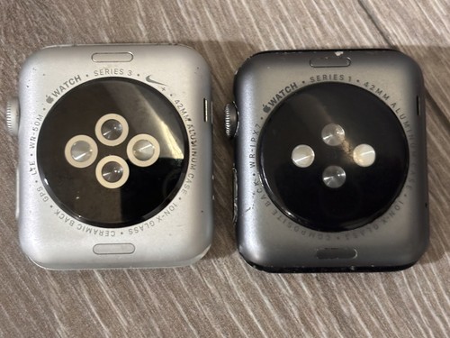 Lot of 2 Apple Watches Series 1 42mm and Series 3 Nike + 42mm FOR PARTS/REPAIR - Picture 2 of 8
