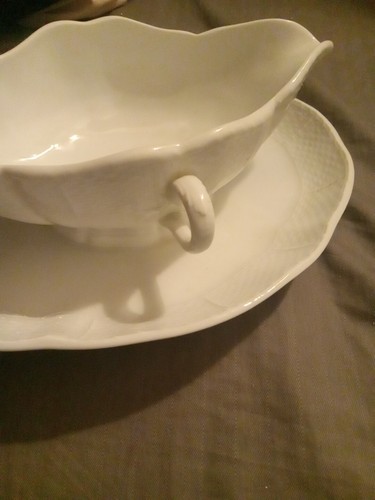 Kpm Gravy Boat White Basket Weave 10.5" Inpress WZ 2 Blue Septor - Picture 12 of 12