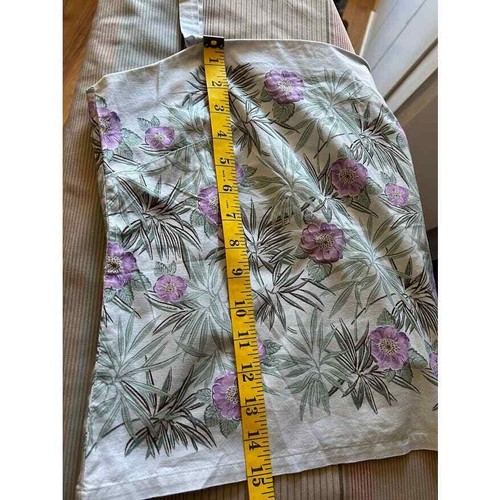 Camiseta sin mangas floral Gap talla mediana botón recorte trasero - Imagen 8 de 8