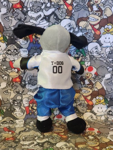 ECHL Wichita Thunder T-Dog Mini Plush and Sherwood Hockey Puck in Case Vintage - Picture 2 of 5