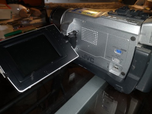 Camera Numerique JVC DSC 300 SX - Photo 4 sur 4