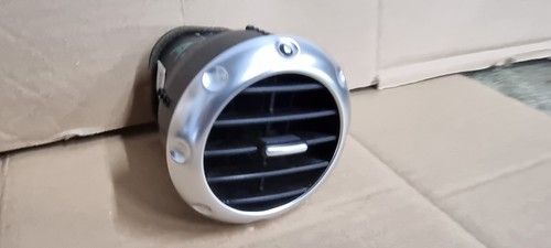 AUDI TT MK1 COUPE ROADSTER FRONT DASHBOARD HEATER AIR VENT VENTS 8N0820901A A - Picture 3 of 15