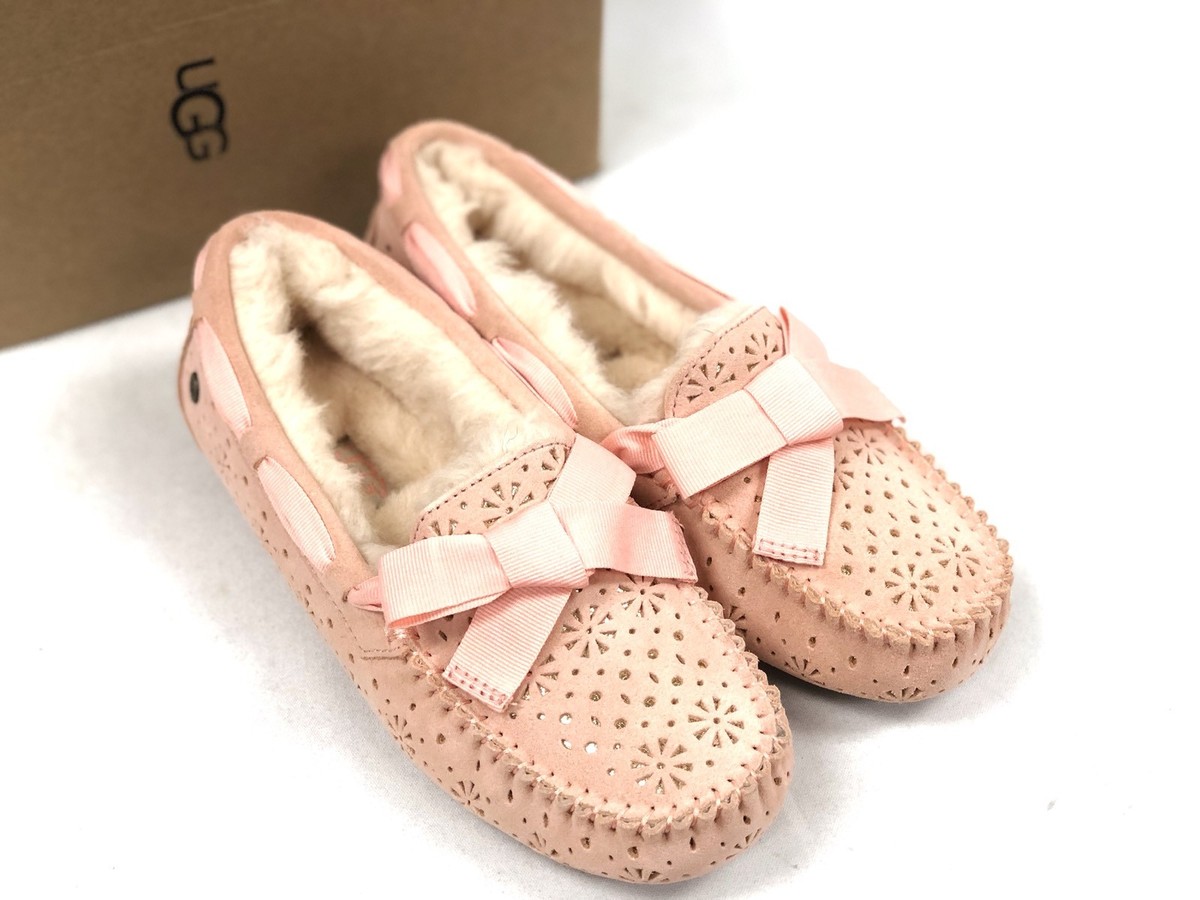 Ugg dakota sunshine perf discount